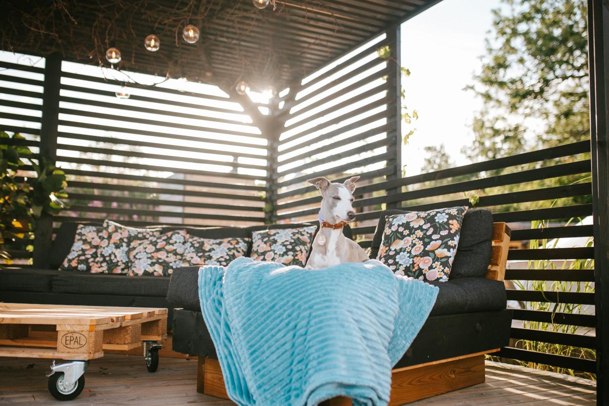 Vaettervy Glamping Hotel Habo Exterior photo